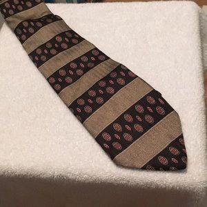 Geoffrey Beene tie